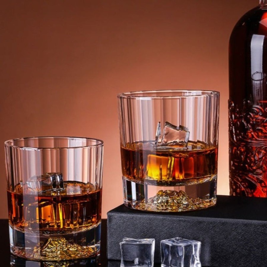 Barware GARY/YCL-005-2023/SEA | Striped Mountain Round Whiskey Glass - Set Of 2